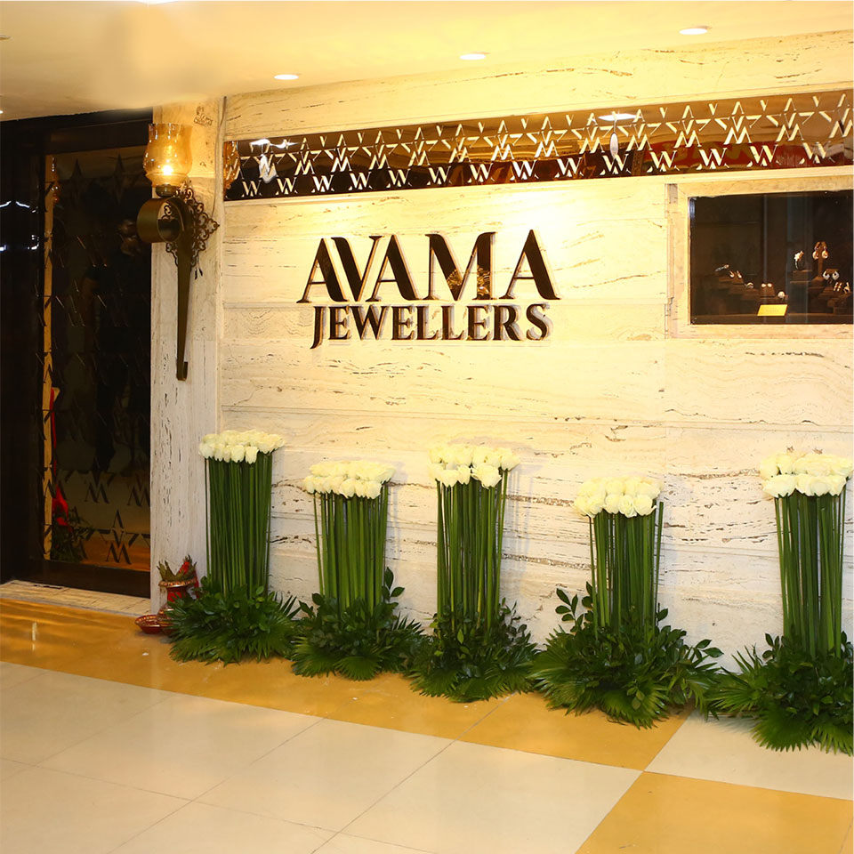https://www.wysiwyg.co.in/sites/default/files/worksThumb/avama-jewellers-retail-shop-2017.jpg
