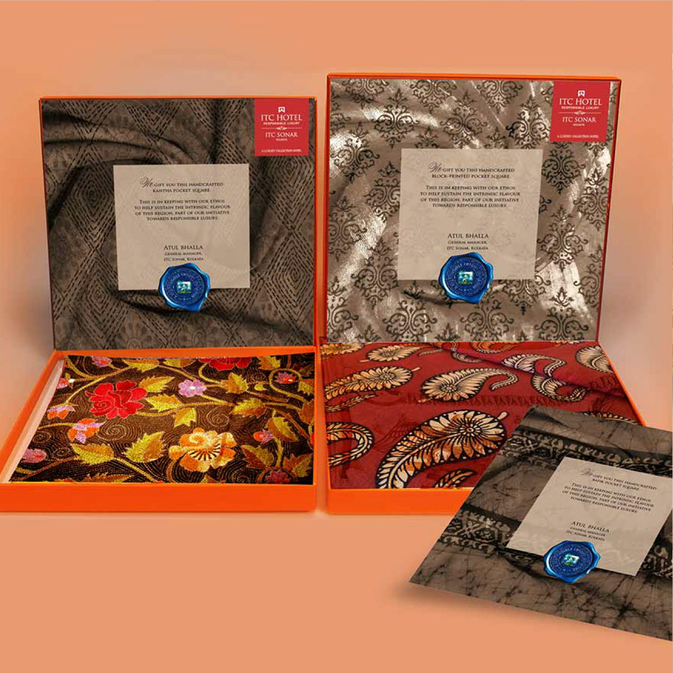 https://www.wysiwyg.co.in/sites/default/files/worksThumb/itc-sonar-scarf-gifting-2016_0.jpg