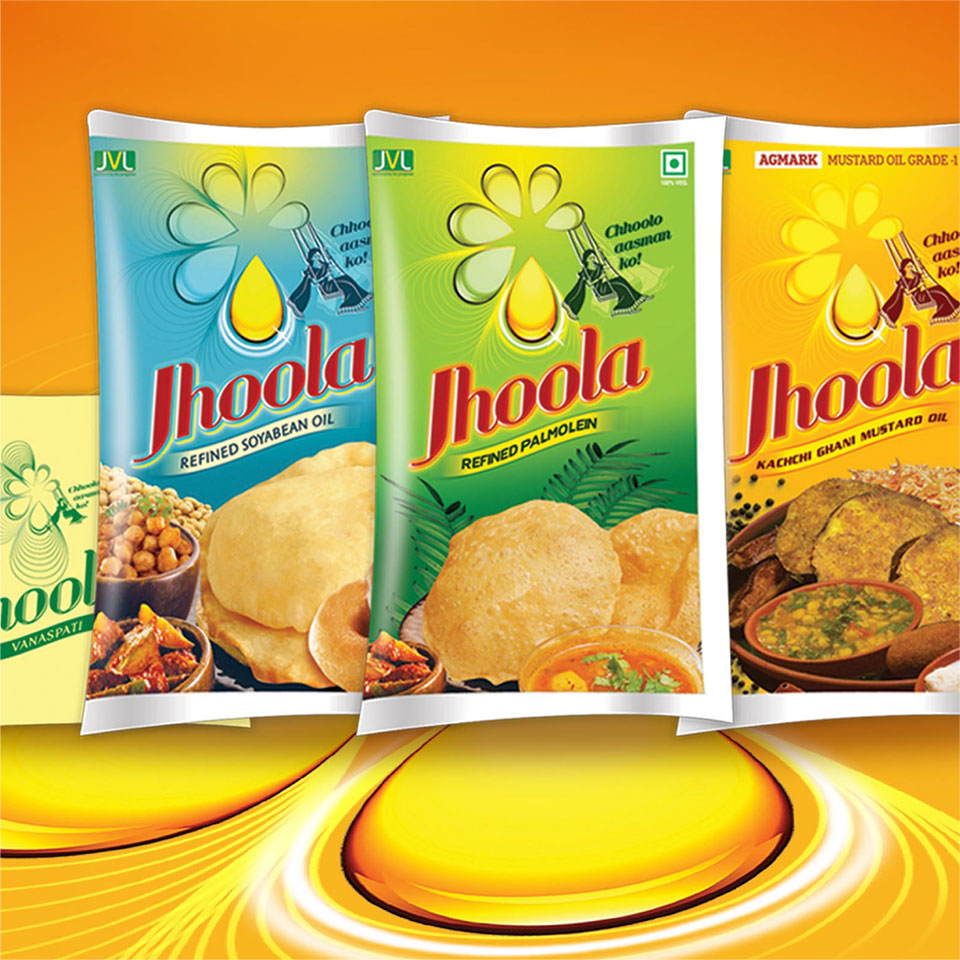 https://www.wysiwyg.co.in/sites/default/files/worksThumb/jvl-jhoola-oil-soyabean-mustard-palmolein-vanaspati-packaging-packet-2015.jpg