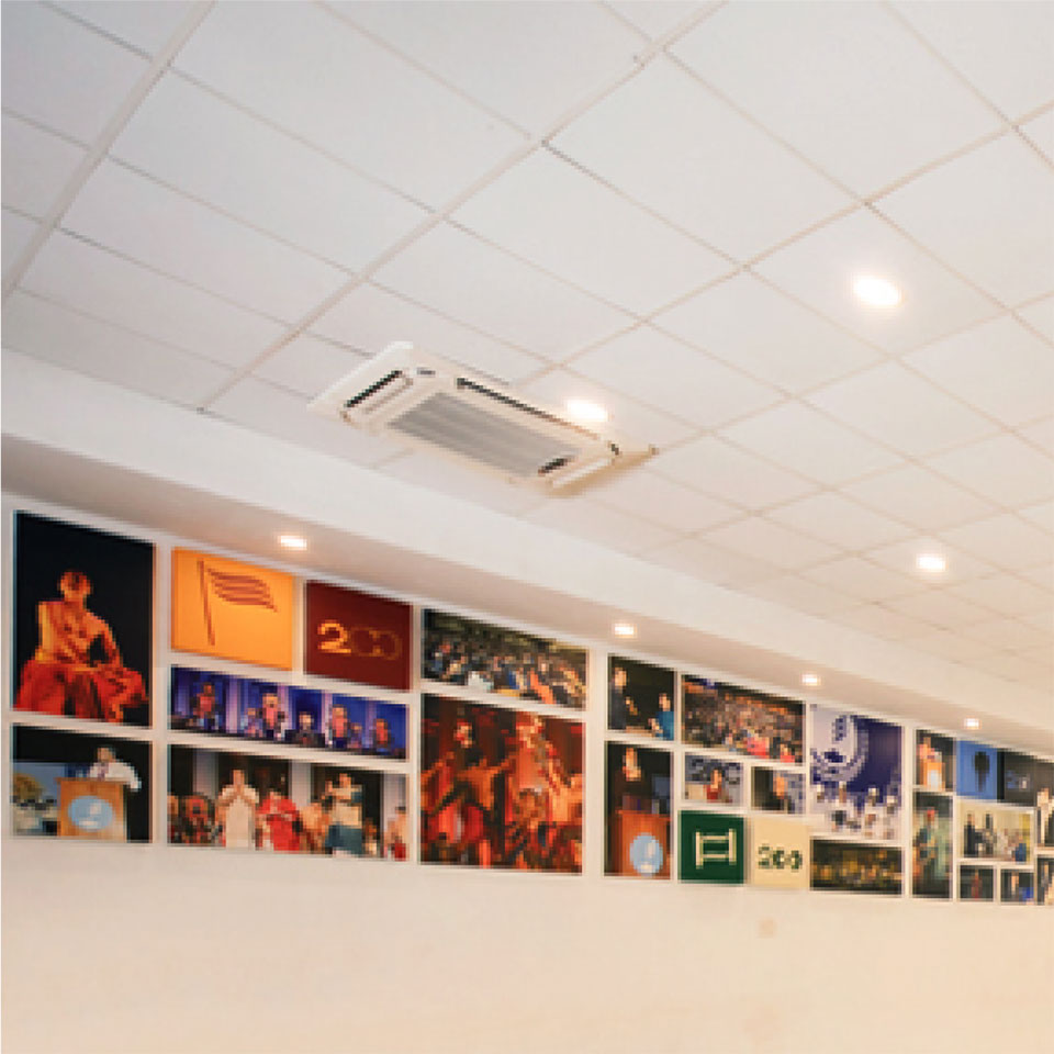https://www.wysiwyg.co.in/sites/default/files/worksThumb/presidency-university-design-surface-graphics-derozio-hall-panels-wall-2016-01.jpg